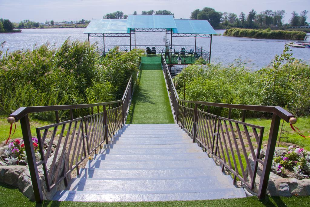 Green Land Aqtöbe Exterior foto